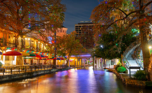 San Antonio, TX 2025 Market Report: Engage Military, Tourism, and Expanding Suburbs How to Create Buzz Around Your San Antonio Business During The Holiday Seasons scaled 1
